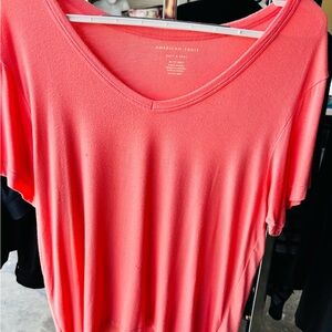 American Eagle Outfitters Coral Scoop Neck Short Sleeve Tee